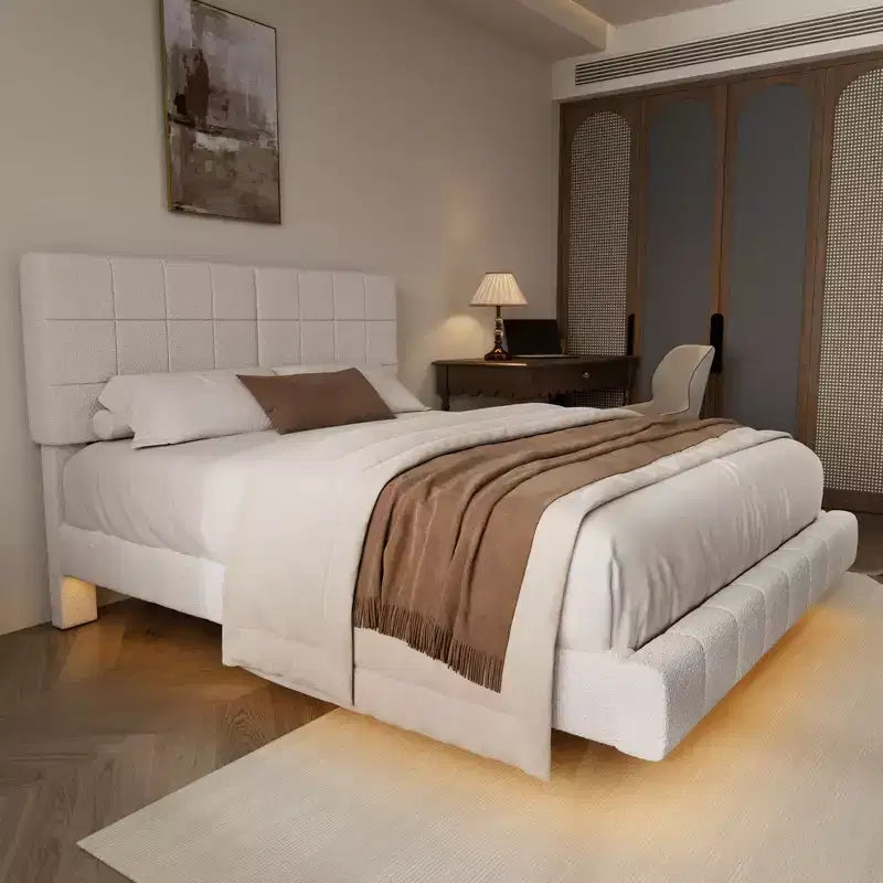 Giroletto flottante in boucle con testiera imbottita | Moderno minimalista