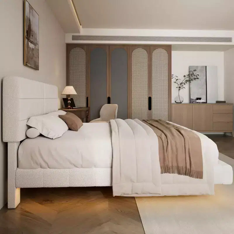 Giroletto flottante in boucle con testiera imbottita | Moderno minimalista