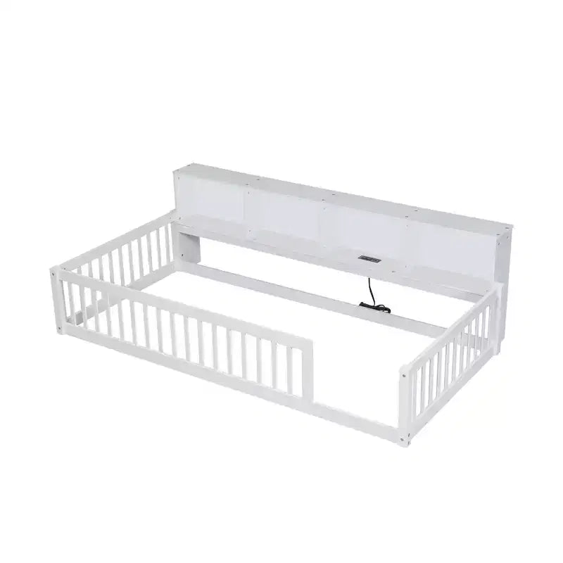 Letto a pavimento in legno Twin XL con armadietti e porte USB, letto a pavimento Montessori per bambini con recinzione