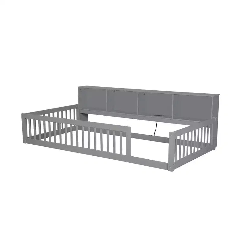 Letto a pavimento in legno Twin XL con armadietti e porte USB, letto a pavimento Montessori per bambini con recinzione