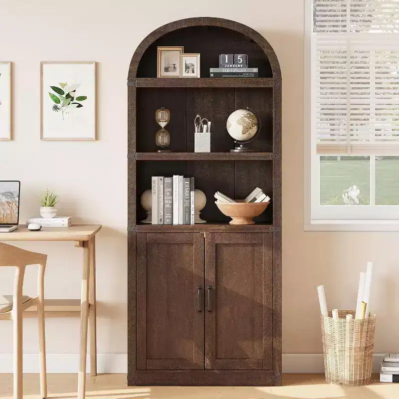Libreria arcuata a 5 ripiani da 71,65" con protezione angolare in metallo | Scaffale espositivo stile rustico